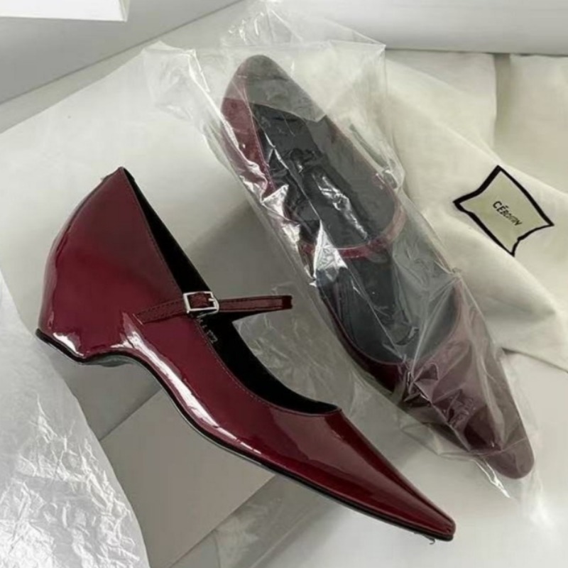 รองเท้าส้นเตารีดแบบแมรี่เจน ดี - Dress Shoe Pointed บทวิจารณ์และราคา