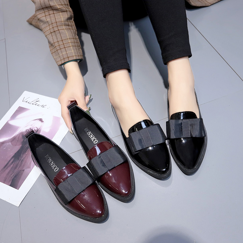 รองเท้าส้นเตี้ยหนังแก้วสีดำ/สี - Dress Shoe Pointed บทวิจารณ์และราคา